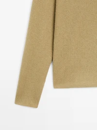 Boat neck knit sweater