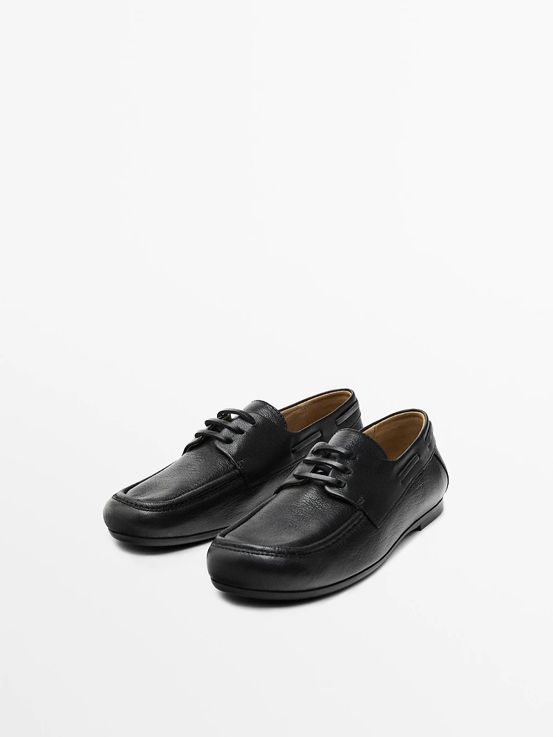 Leather deck shoes