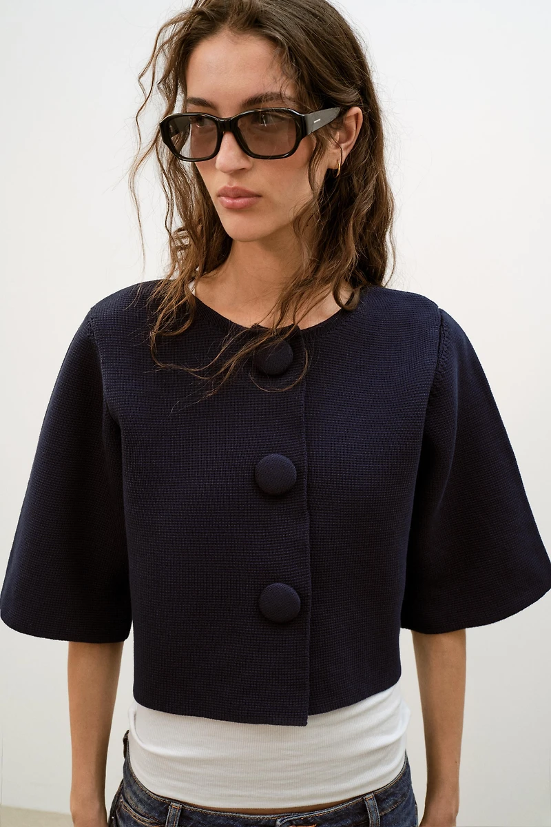GILET COURT EN MAILLE