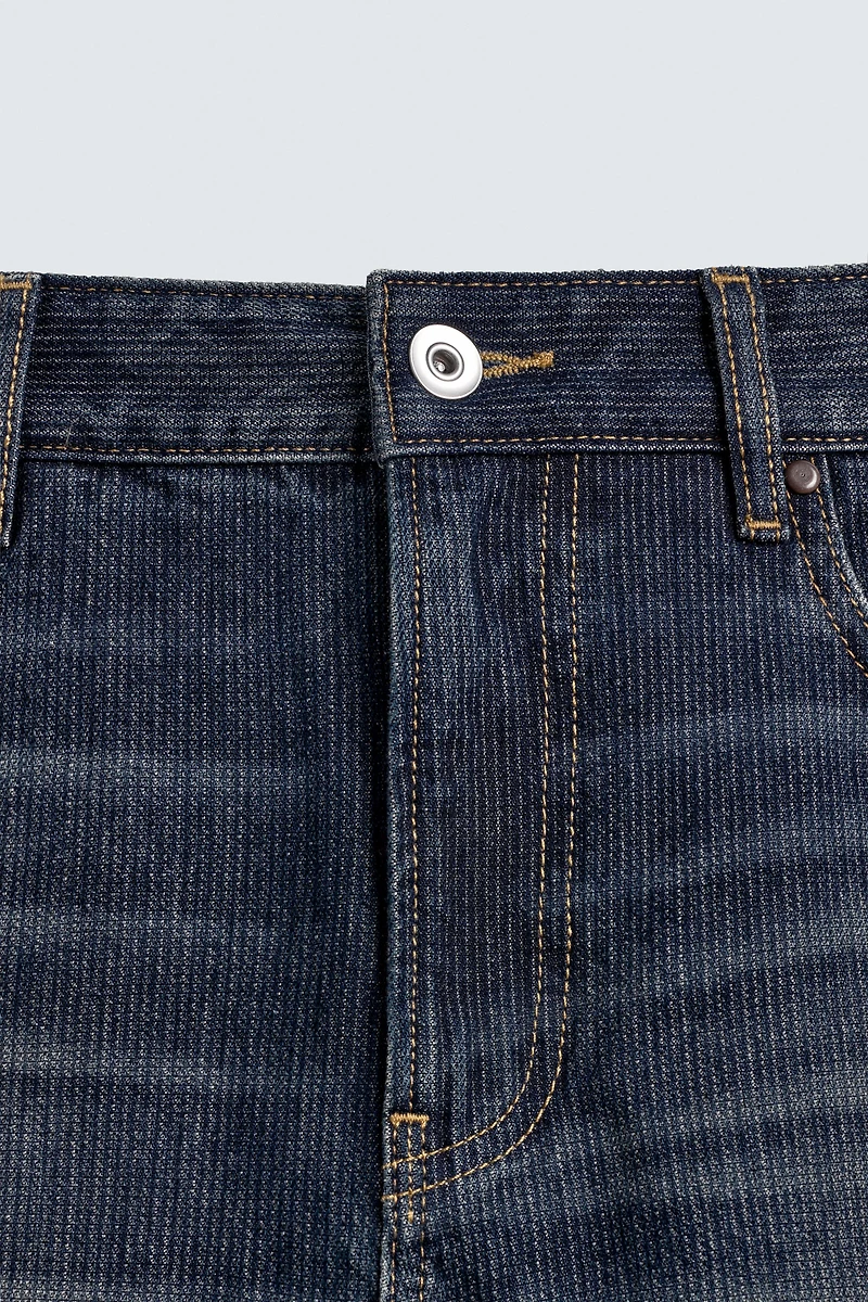 STRUCTURED FLARE FIT JEANS