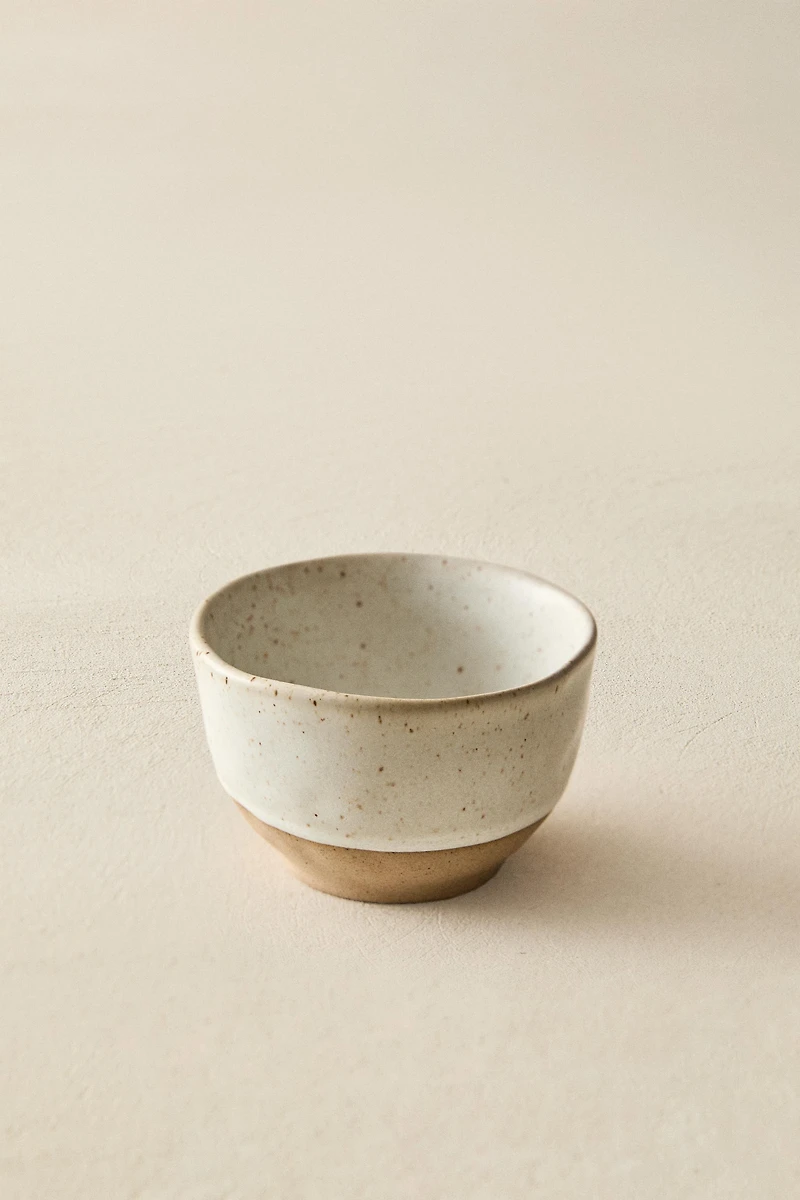 RAISED SNACK BOWL