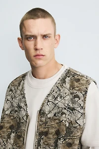 ABSTRACT PRINT QUILTED VEST