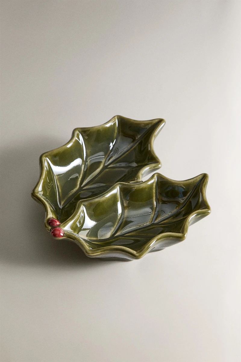 CHRISTMAS HOLLY PORCELAIN BOWL