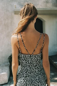 FLORAL PRINT STRAPPY JUMPSUIT