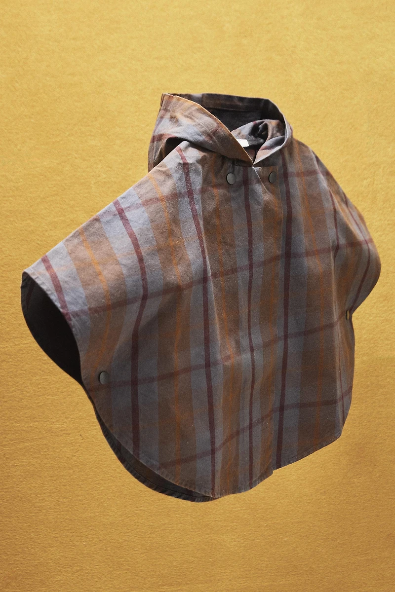 CHILDREN'S TARTAN CHECK CAPE