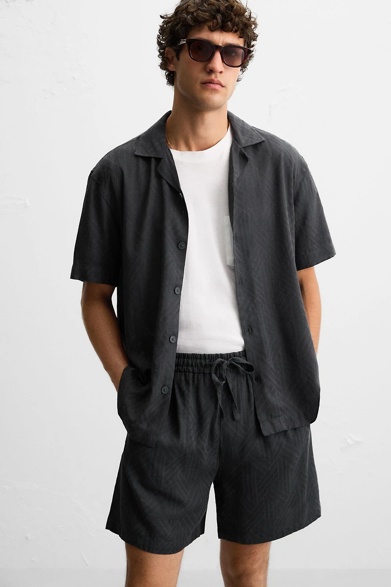 GEOMETRIC JACQUARD SHIRT