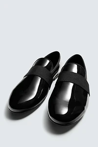 DRESS PATENT EFFECT LOAFERS