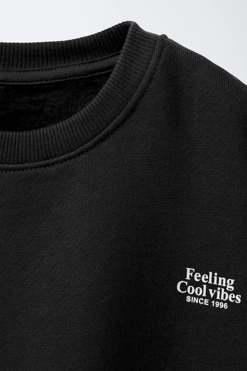 BASIC TEXT SWEATSHIRT