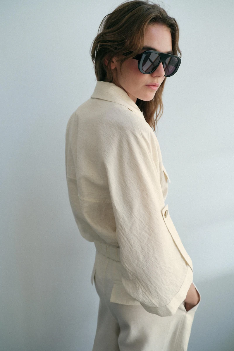 ROLL-UP SLEEVE SAFARI BLOUSE