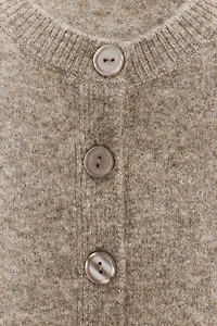 BUTTON CARDIGAN
