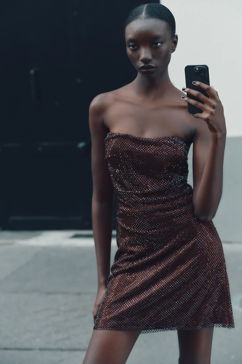RED SPARKLY STRAPLESS DRESS