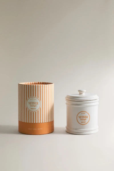 (300 G) VETIVER MANGO SCENTED CANDLE