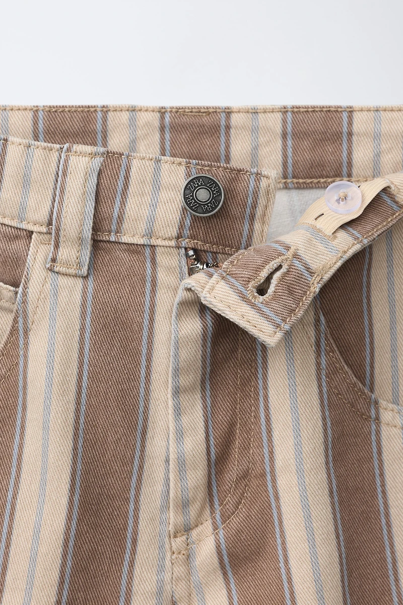 SHORT À RAYURES