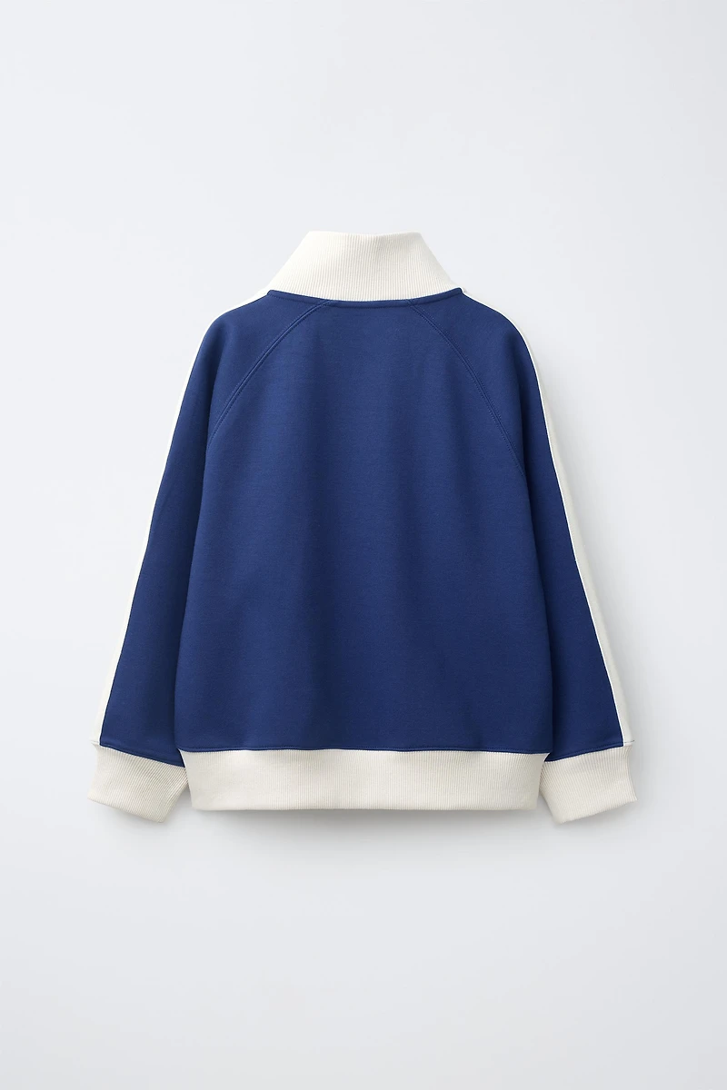 CONTRAST ZIP SWEATSHIRT