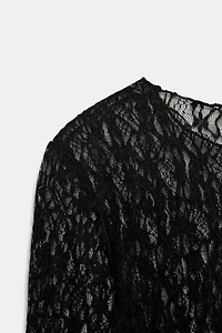 LONG SLEEVE LACE TOP