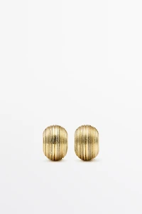Raised design hoop earrings