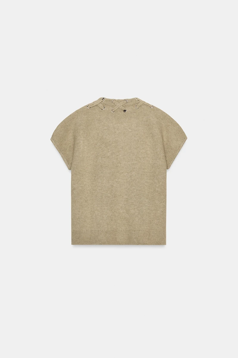 KNIT JUMPER WITH SHOULDER DETAIL