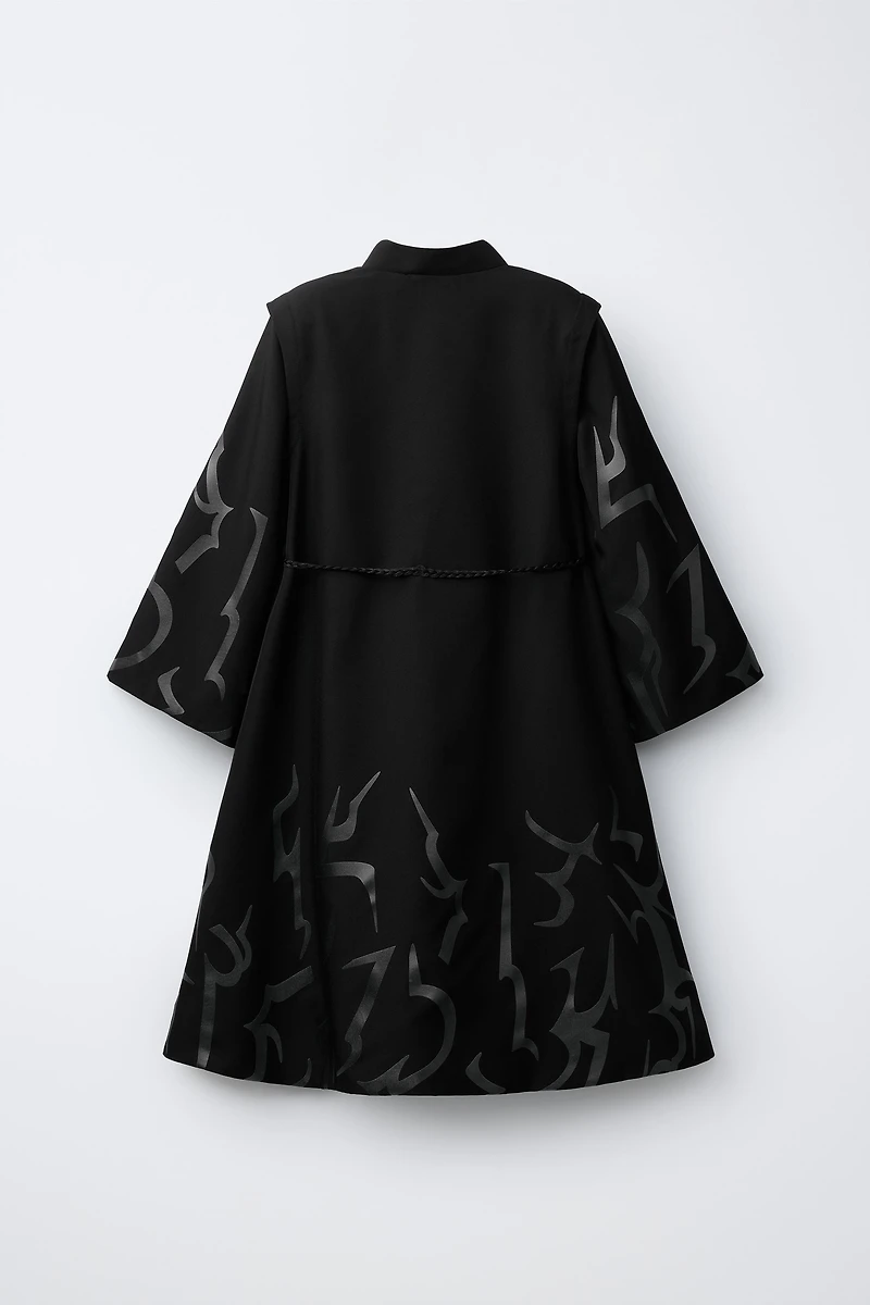 KPOP DEMON HUNTERS™ NETFLIX © COSTUME CAPE