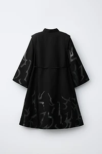 KPOP DEMON HUNTERS™ NETFLIX © COSTUME CAPE