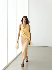 Flowing flared skirt