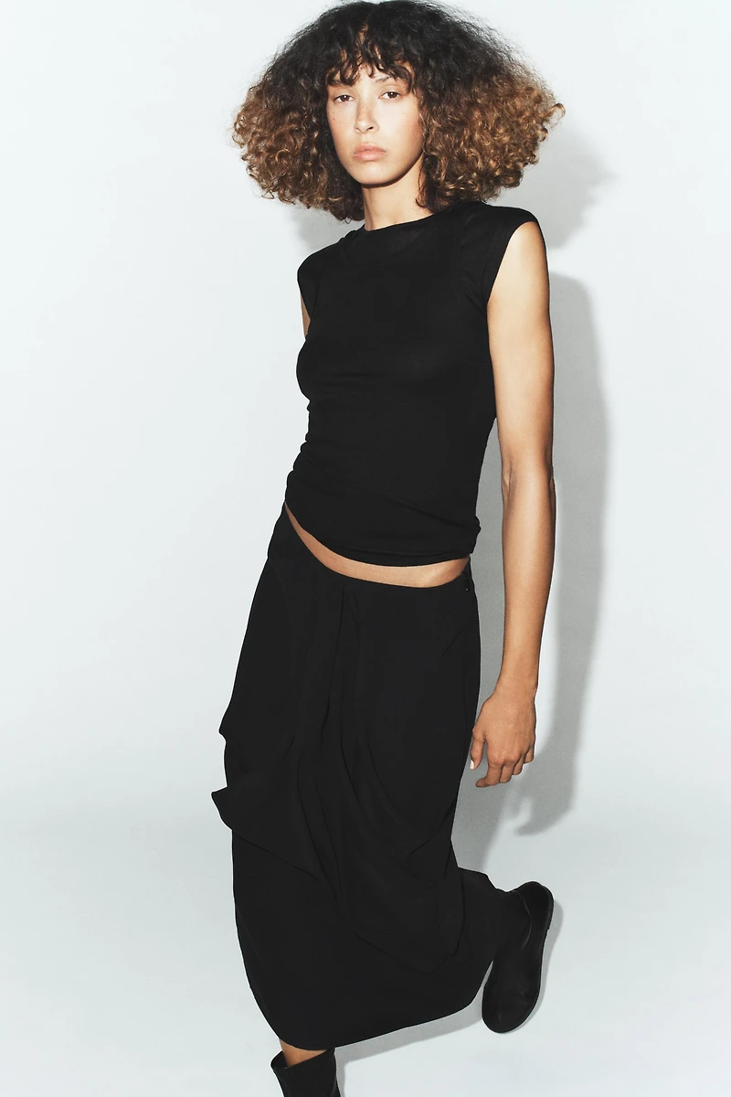 PLEATED MIDI SKIRT