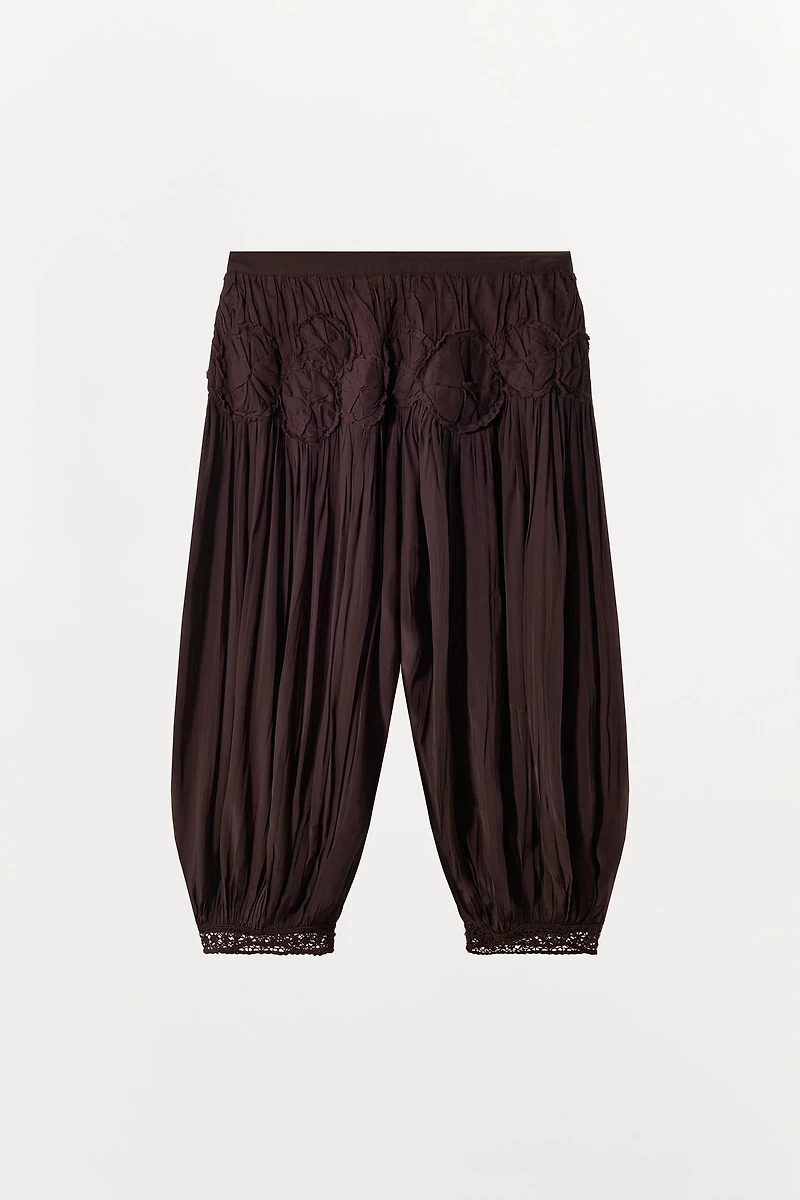 PANTALON BOUFFANT PLISSÉ CROCHET