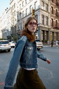 Z1975 FAUX FUR LAPEL CROPPED DENIM JACKET