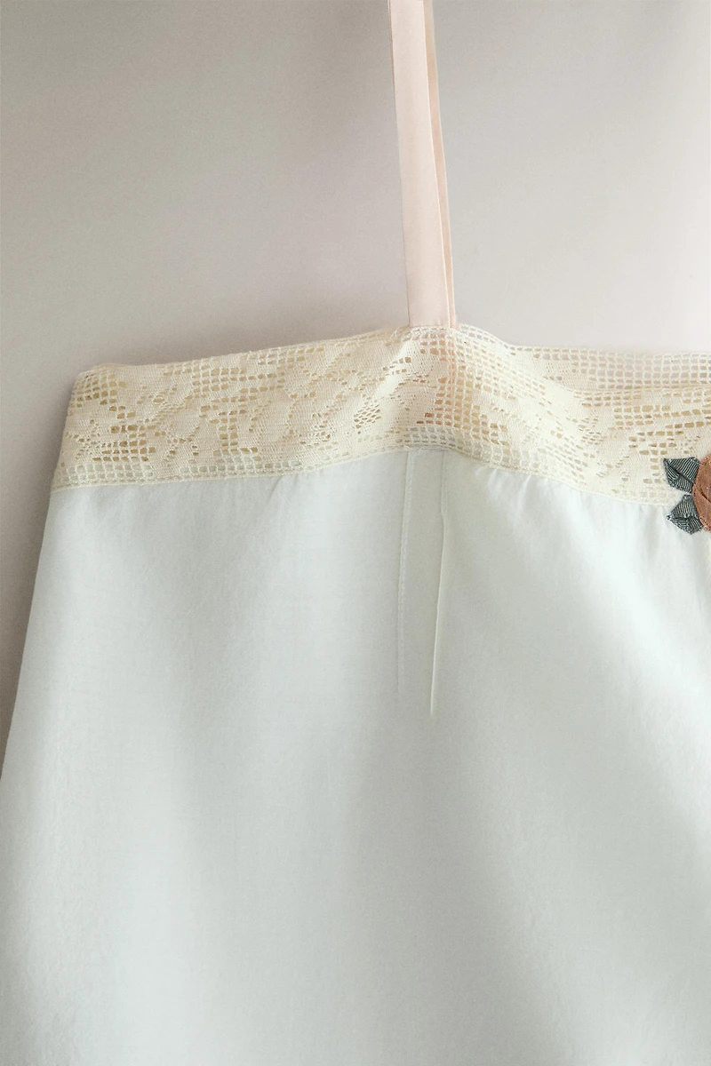 TOP DENTELLE FLEUR