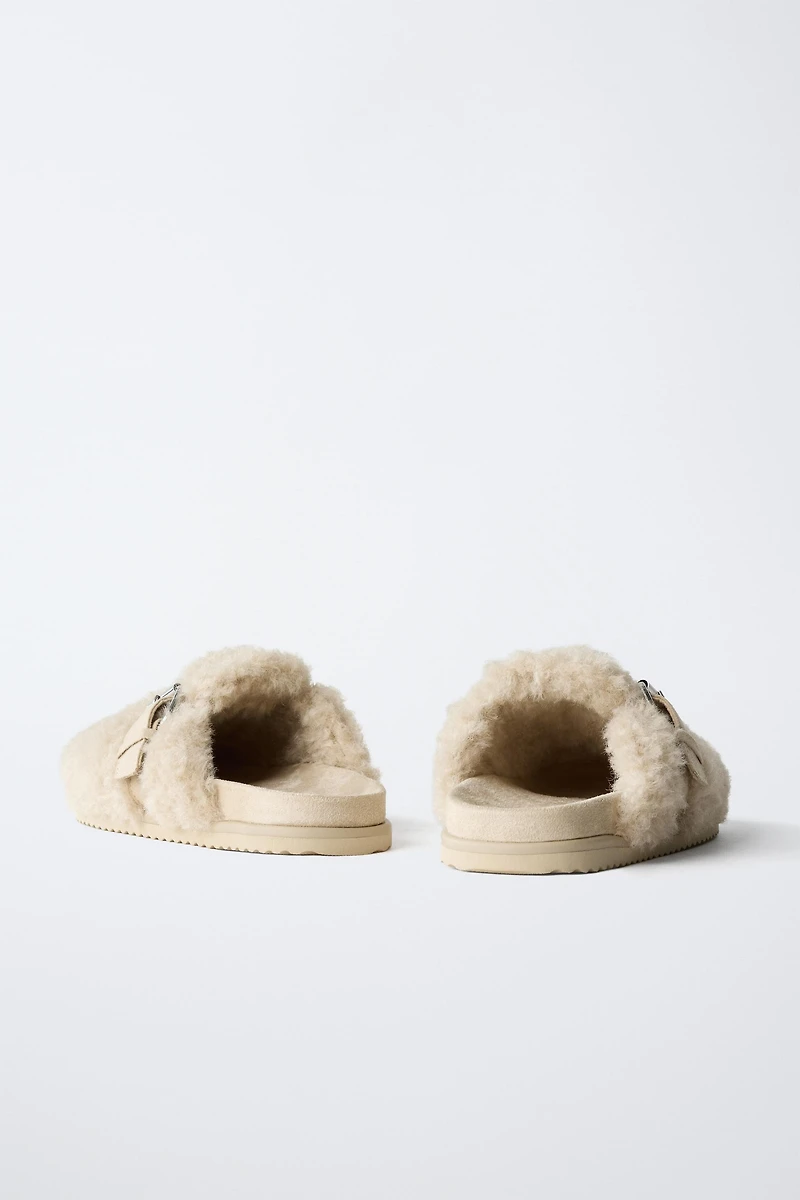 FLEECE CLOGS