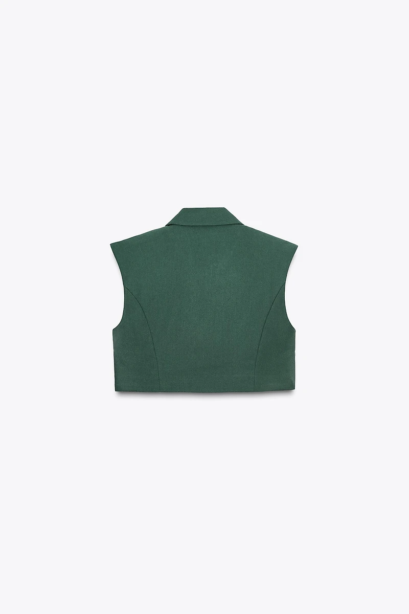 SHORT VEST WITH FLAPS