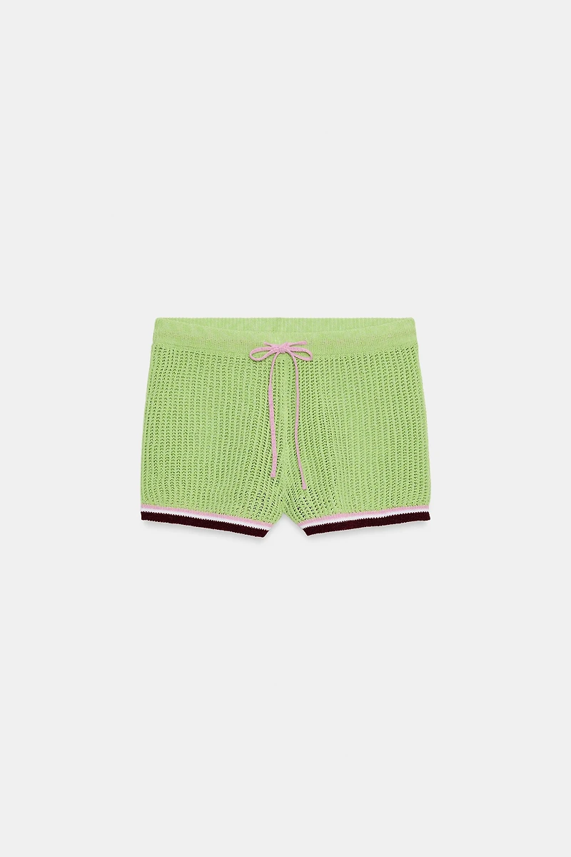 SHORT EN MAILLE À TAILLE ÉLASTIQUE