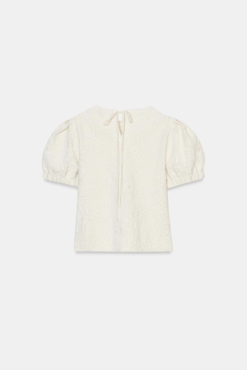 PUFF SLEEVE KNIT TOP