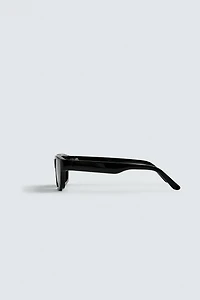 SQUARED SUNGLASSES