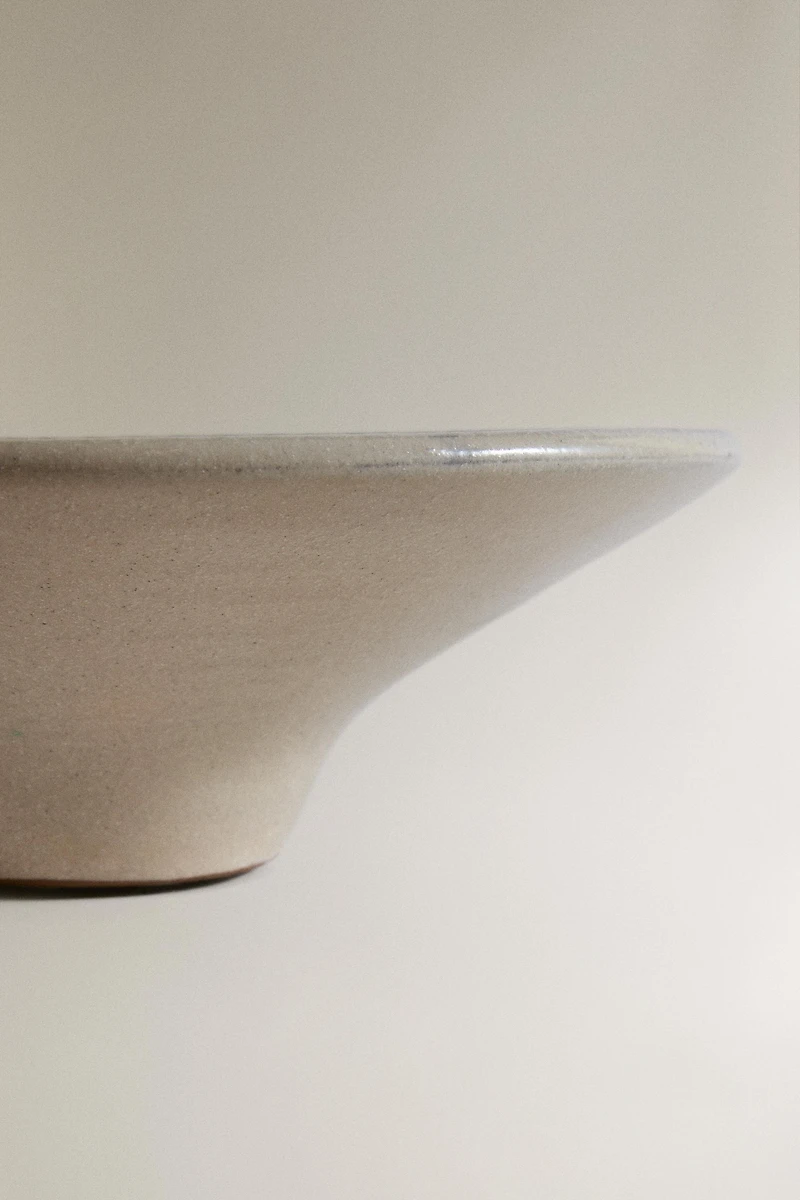 STONEWARE BOWL WITH DESIGNS