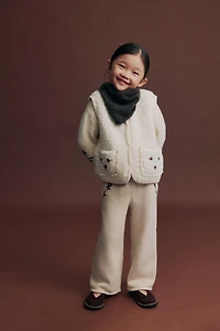 EMBROIDERED FLORAL KNIT PANTS