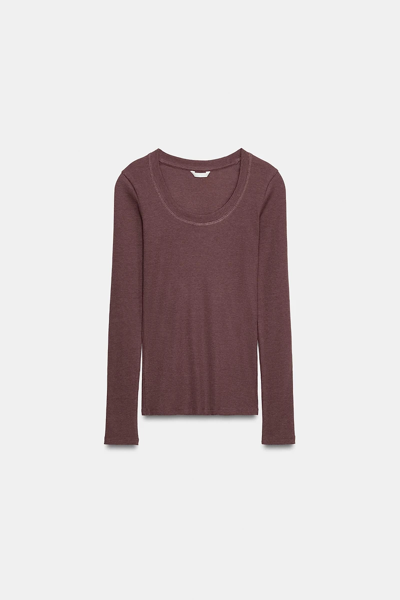 RIBBED LONG SLEEVE T-SHIRT