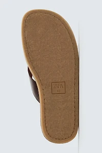 SANDALES EN CUIR À BRIDES