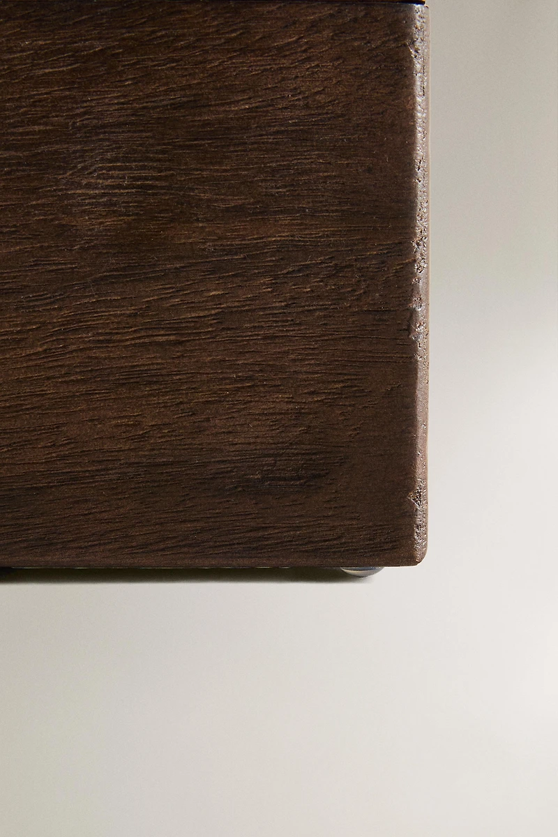 SMALL WOODEN BOX WITH LID