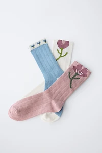 THREE-PACK OF FLORAL SOCKS