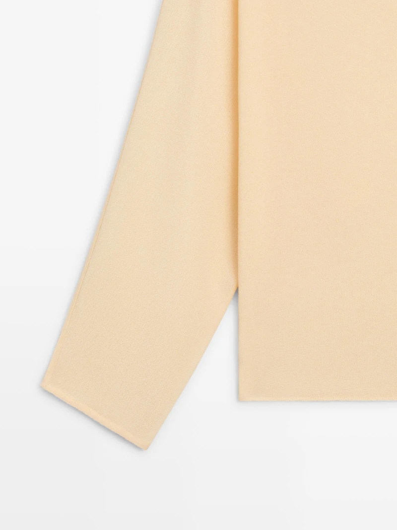 Chemisier fluide semi-transparent