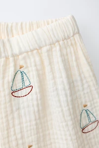 TEXTURED BOAT SHORTS