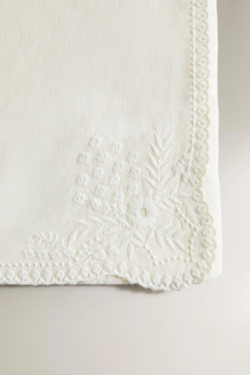EMBROIDERED COTTON PAJAMA BAG