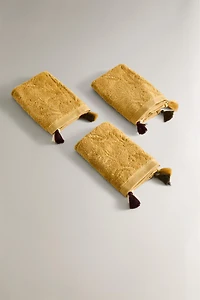 LOT SERVIETTES INVITÉS POMPONS (LOT DE 3)