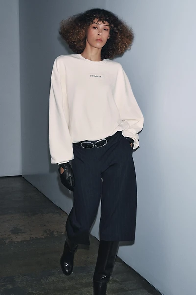 EMBROIDERED BALLOON TEXT SWEATSHIRT