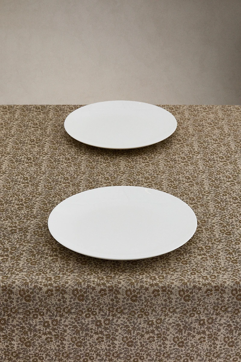 MINI FLORAL PRINT TABLECLOTH