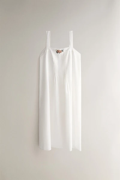 COTTON PINTUCK FLORAL NIGHTGOWN