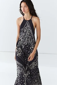 Robe longue fluide à encolure américaine imprimé cachemire