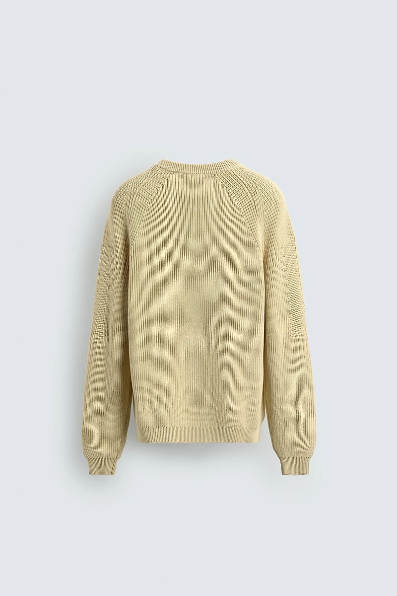 RIBBED TEXTURED JUMPER