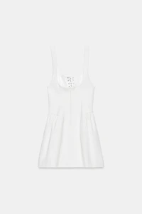 ROBE COURTE À CORDONS ET VOLUME