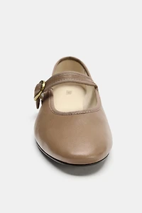 LEATHER BUCKLED BALLET FLATS